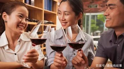 中国线上酒类年销售额达 423 亿元,居世界第一!